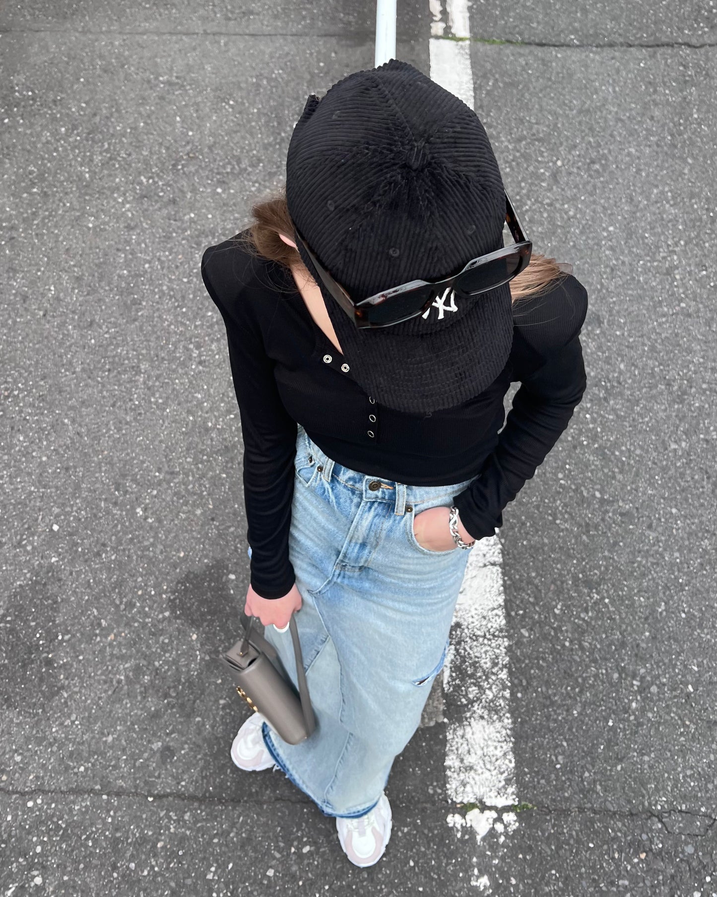 SIDE CUTOUT DENIM SKIRT