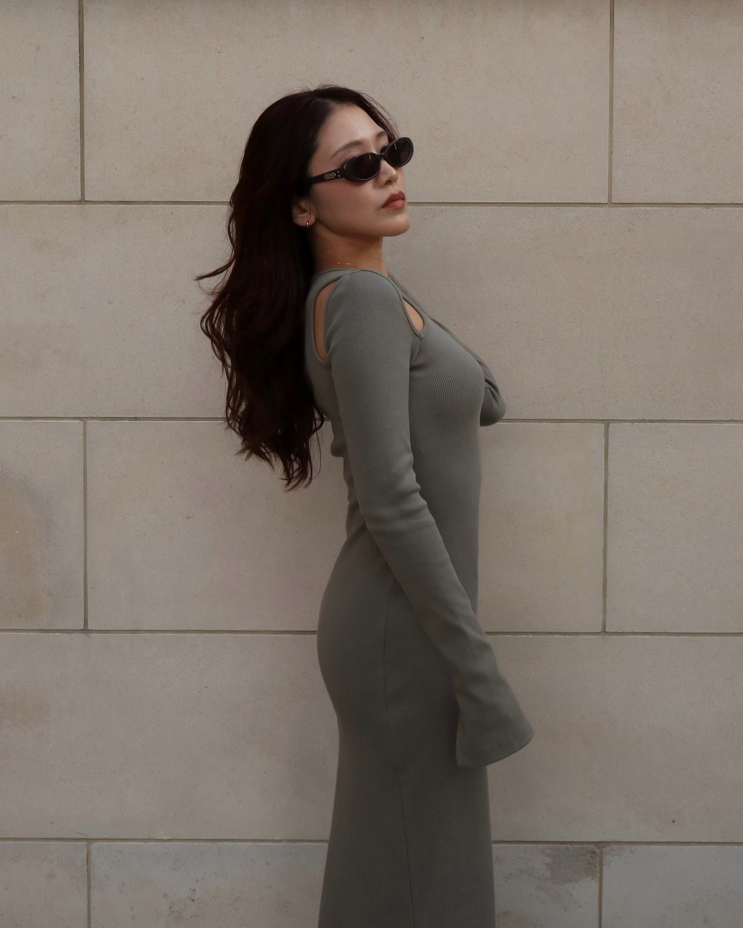 CUT OUT SLIT MAXI DRESS IN KHAKI