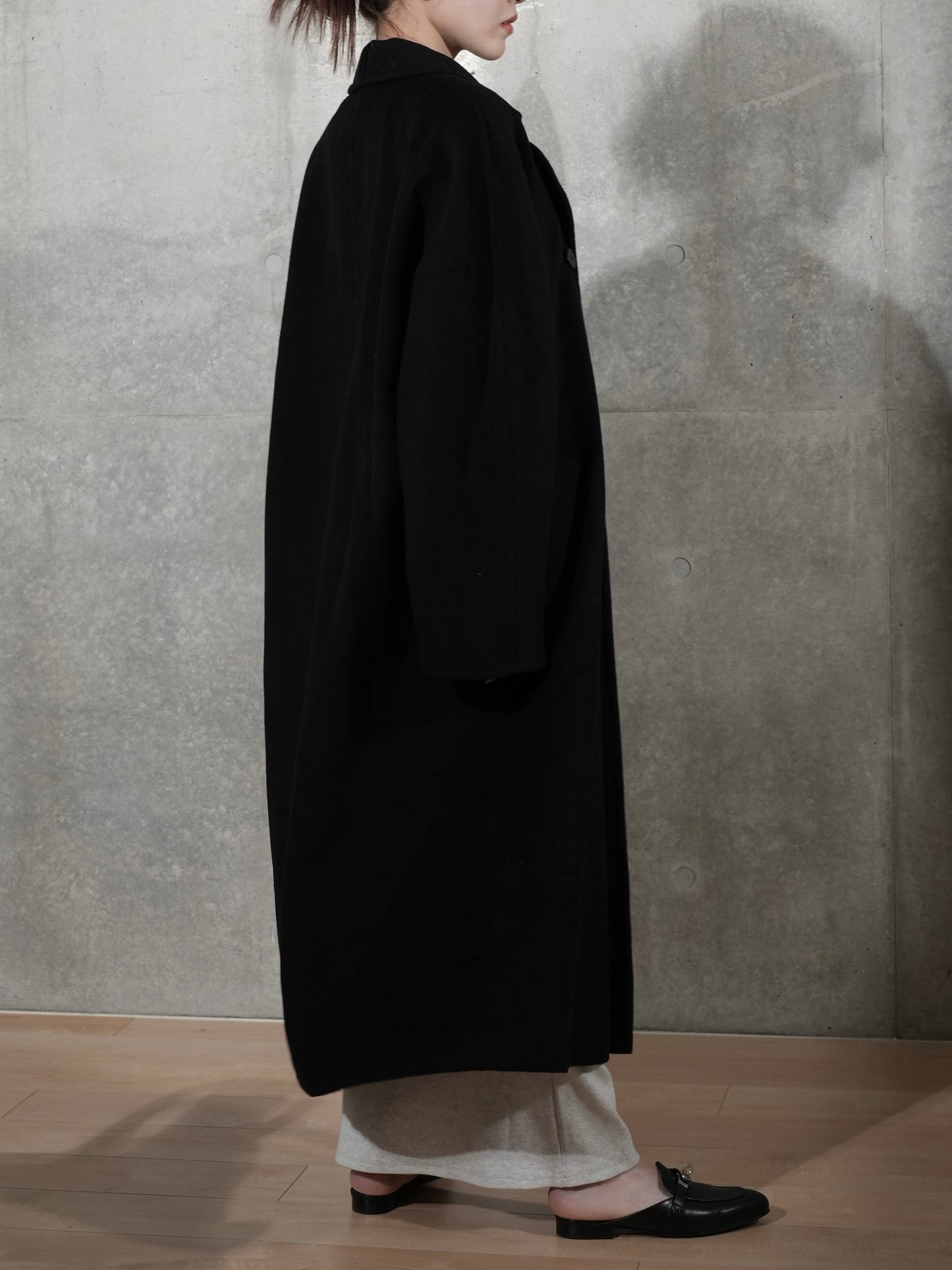 OVER SIZE LONG COAT IN BLACK