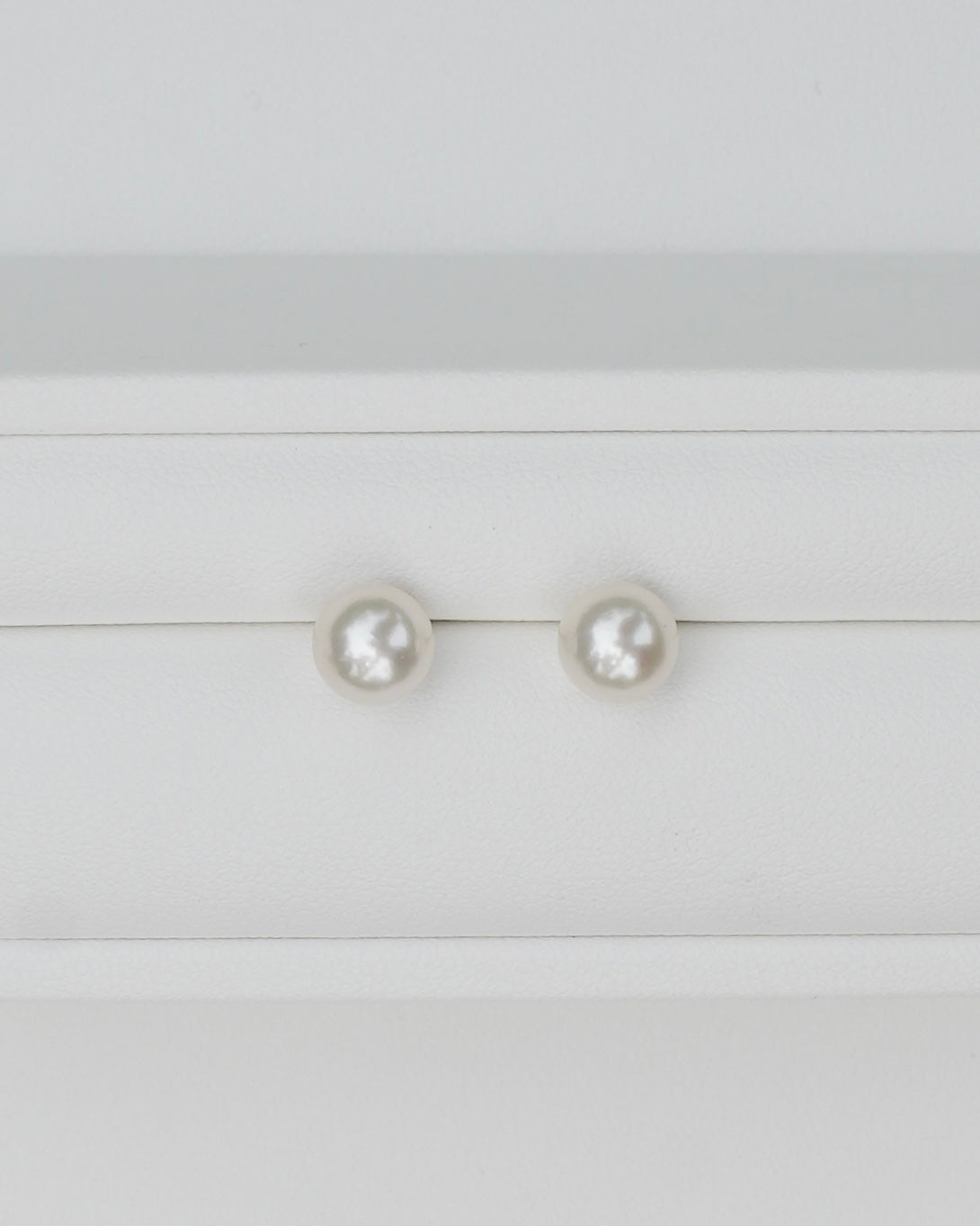 AKOYA PEARL CLASSIC STUD EARRINGS