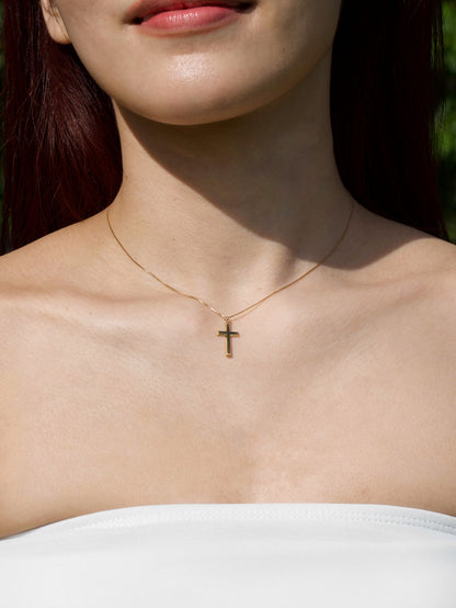 CROSS NECKLACE 18K