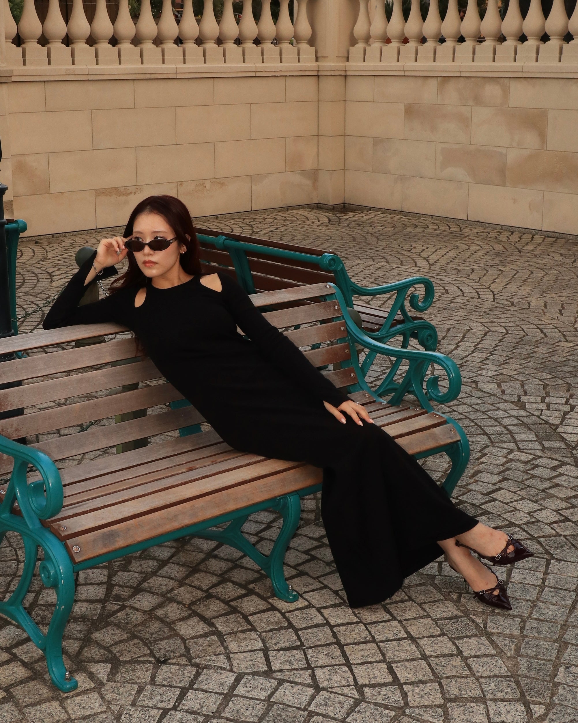 CUT OUT SLIT MAXI DRESS IN BLACK – VELLA FRED