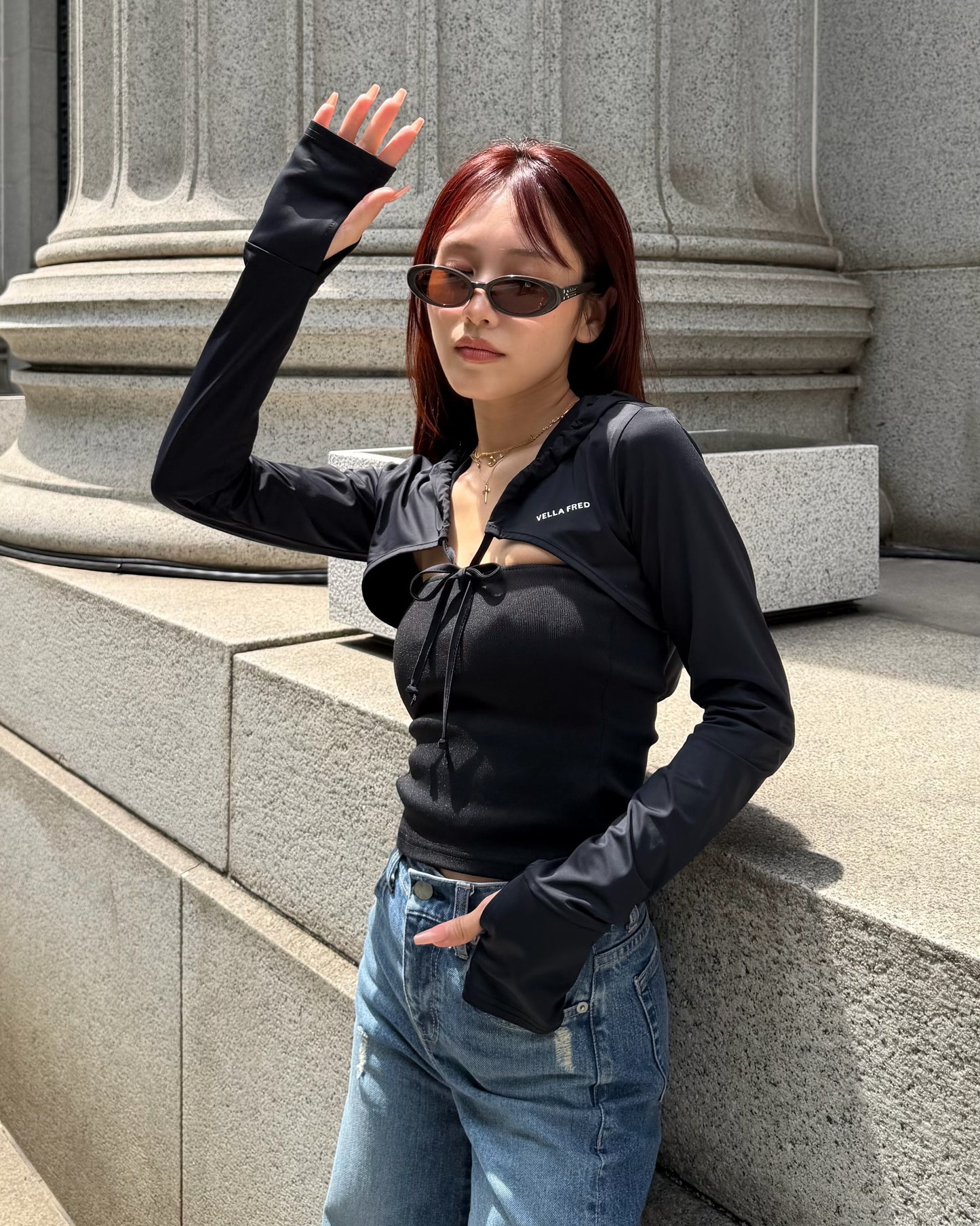 99% SUNBLOCK SHORT HOODIE IN BLACK