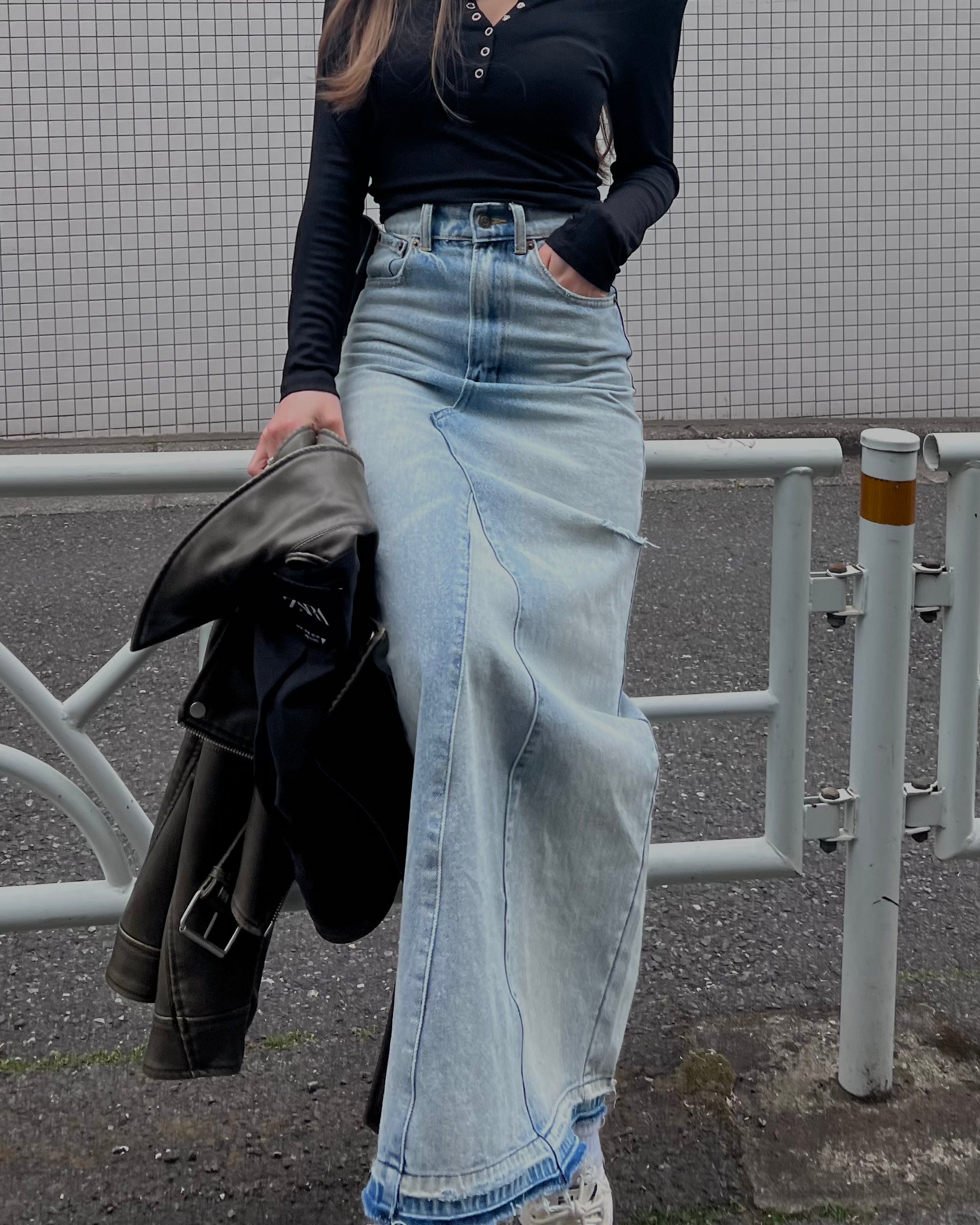 VELLAFREDデニムスカート SIDE CUTOUT DENIM SKIRT – VELLA FRED VELLAFREDデニムスカート SIDE CUTOUT DENIM SKIRT – VELLA FRED