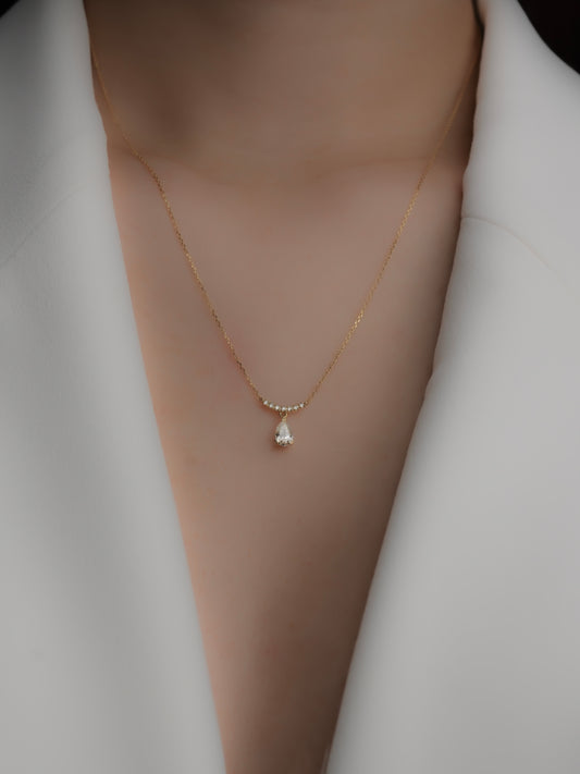 PEAR SHAPE DIAMOND NECKLACE K18