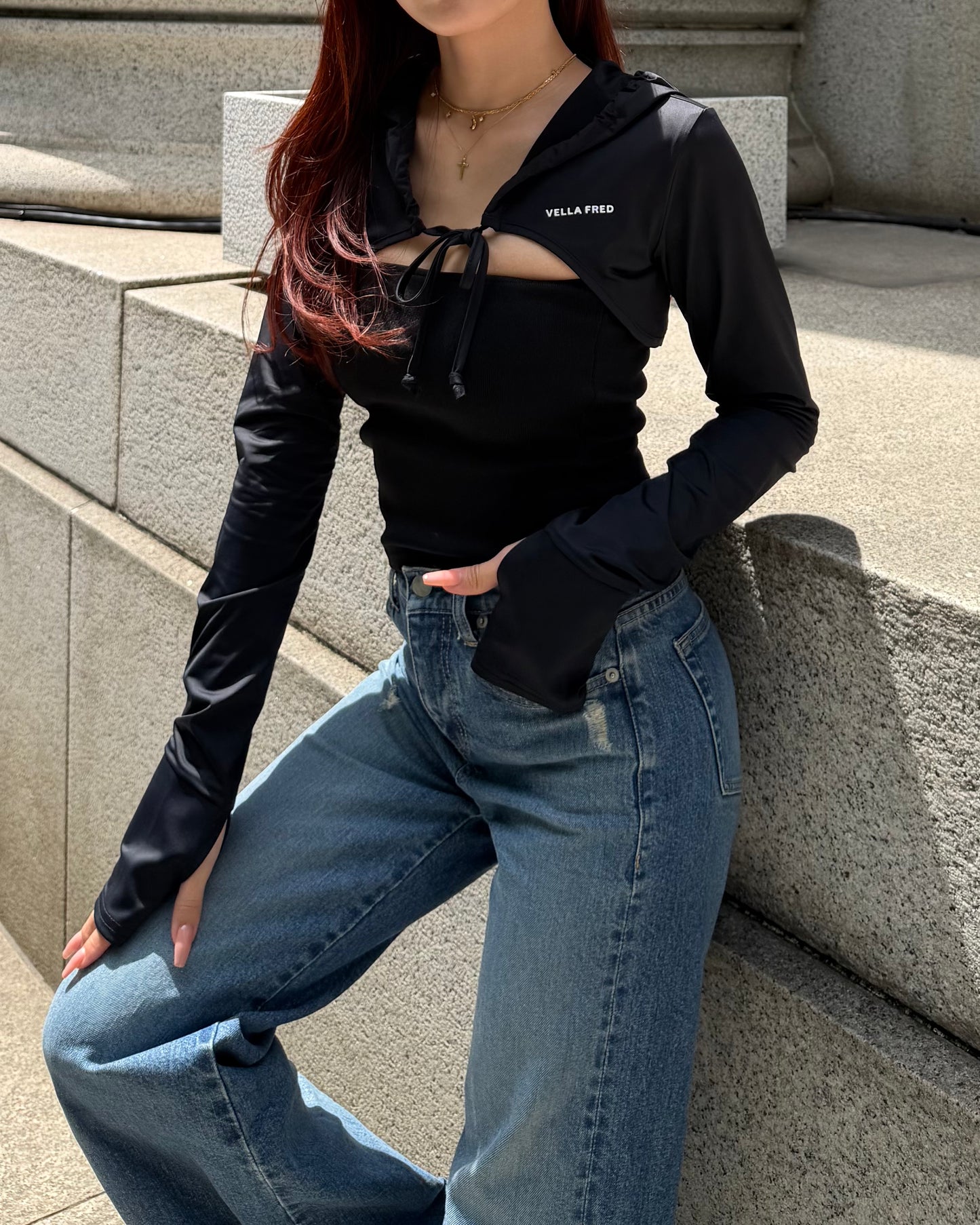 99% SUNBLOCK SHORT HOODIE IN BLACK